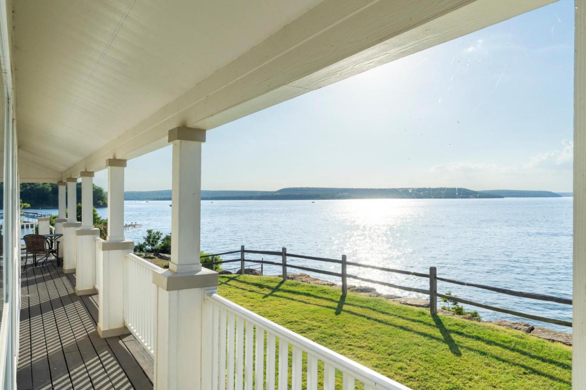 Crosstimbers Marina And Cottages Sperry ภายนอก รูปภาพ