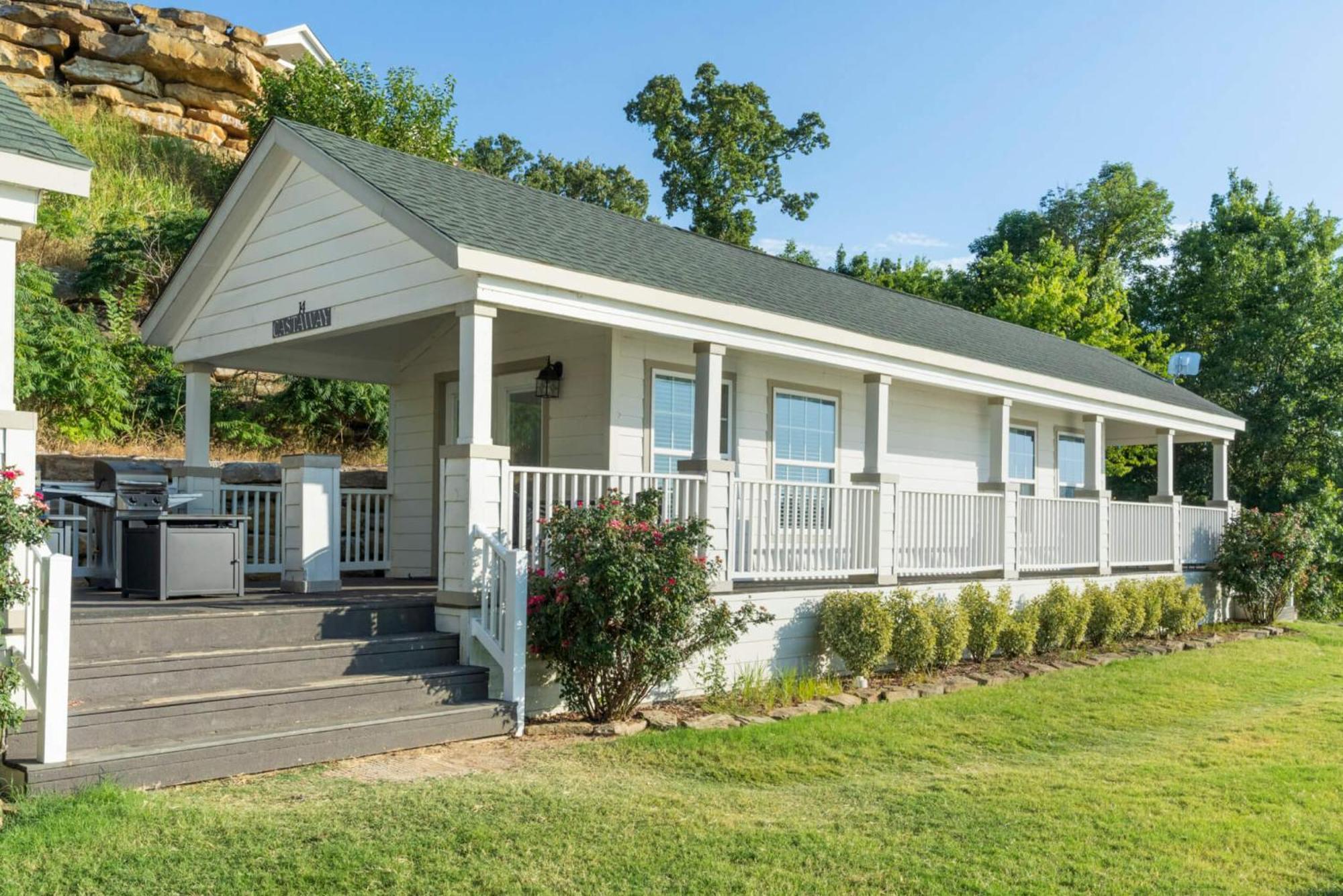Crosstimbers Marina And Cottages Sperry ภายนอก รูปภาพ