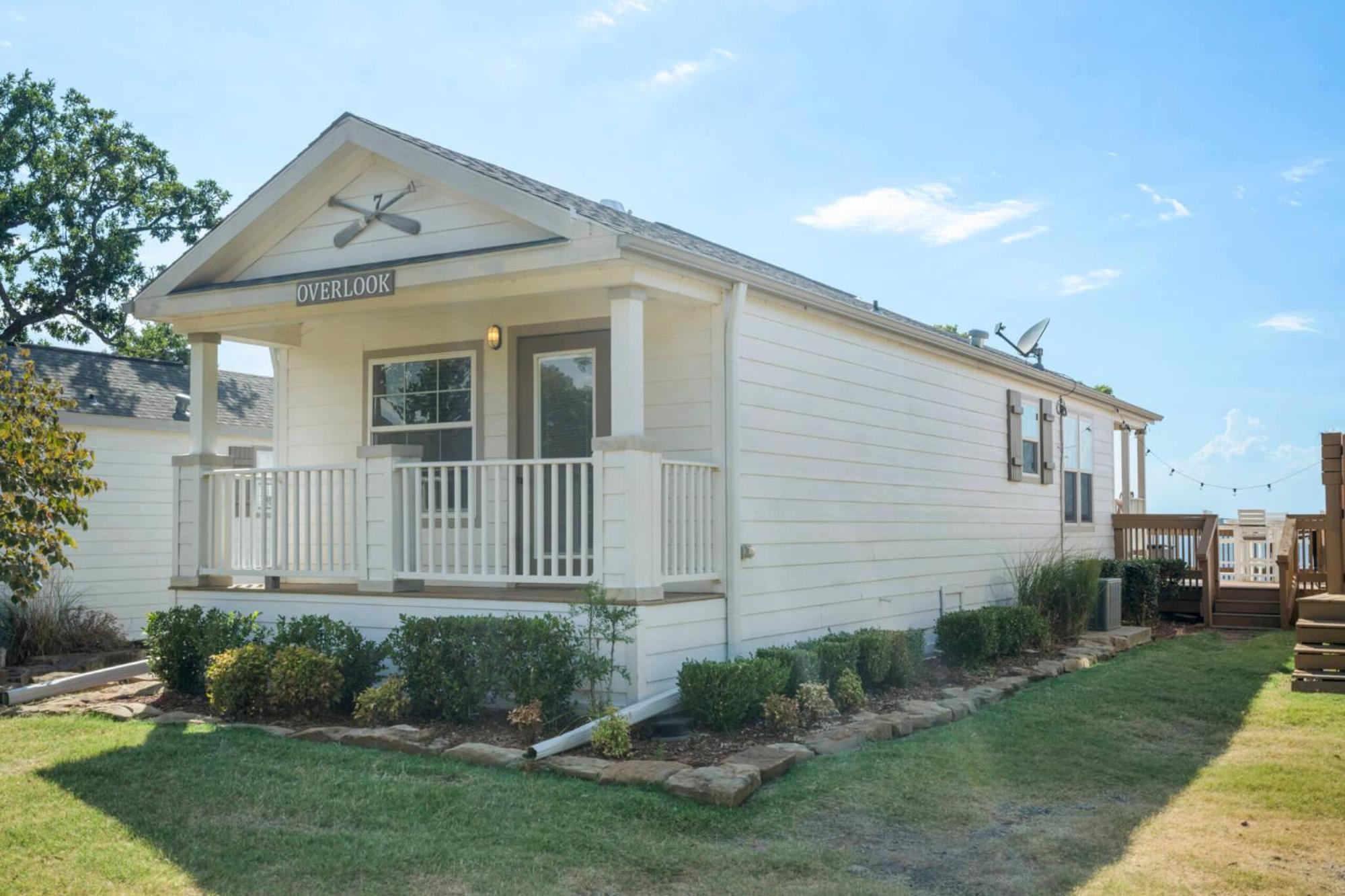 Crosstimbers Marina And Cottages Sperry ภายนอก รูปภาพ